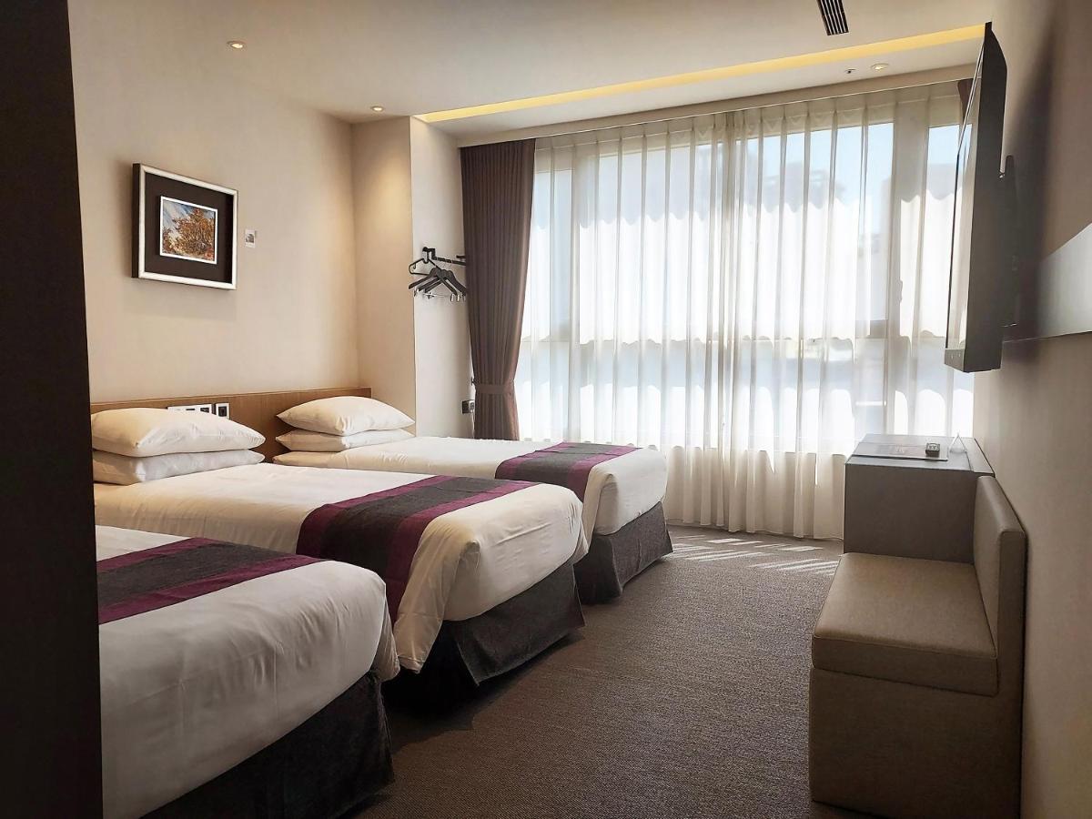 Royal Roi Hotel Тайчжун Экстерьер фото